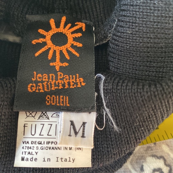 Very original Jean Paul Gaultier light sweater - Picture 9 of 11